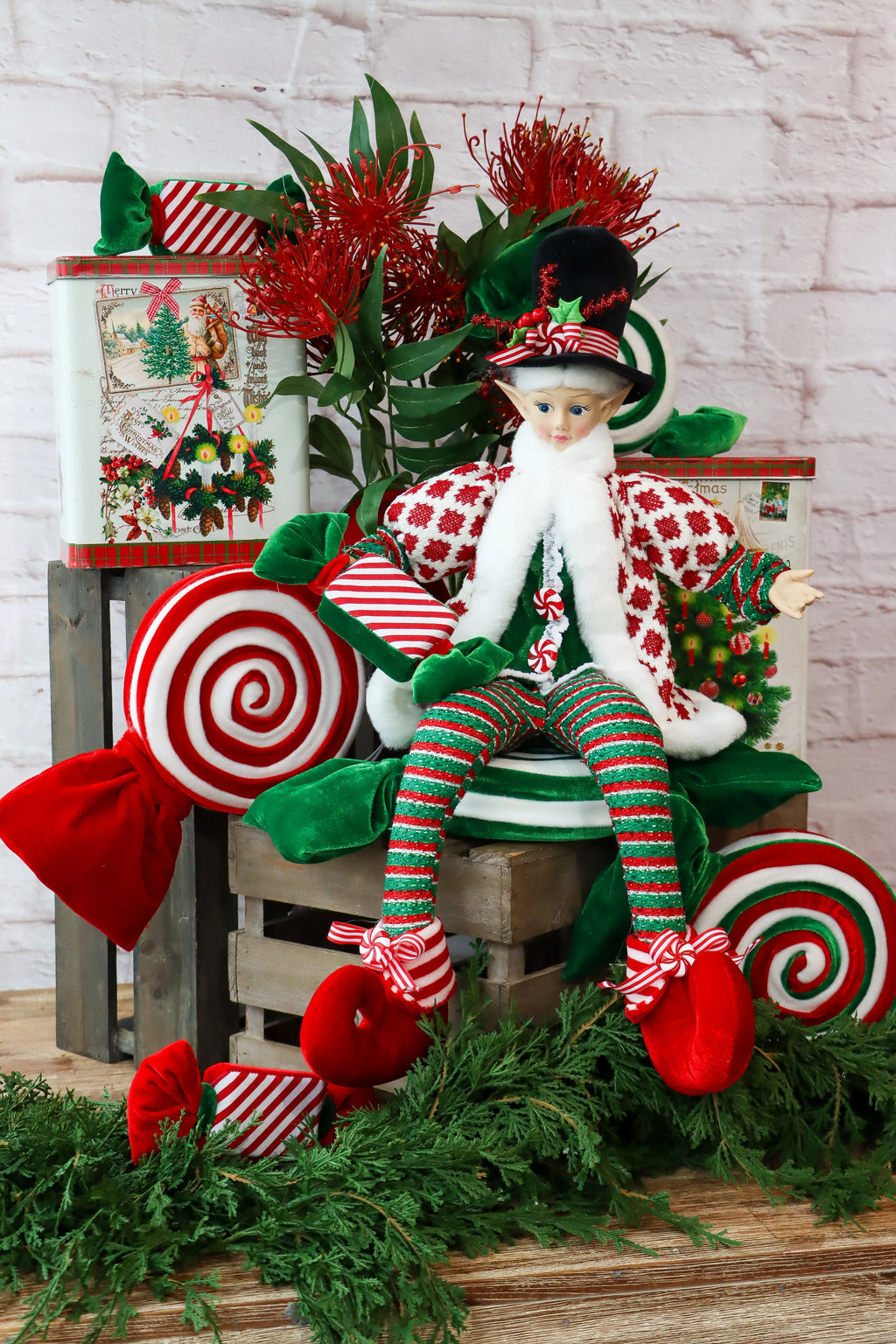 Christmas Caroller Elf – Green & Red 65cm