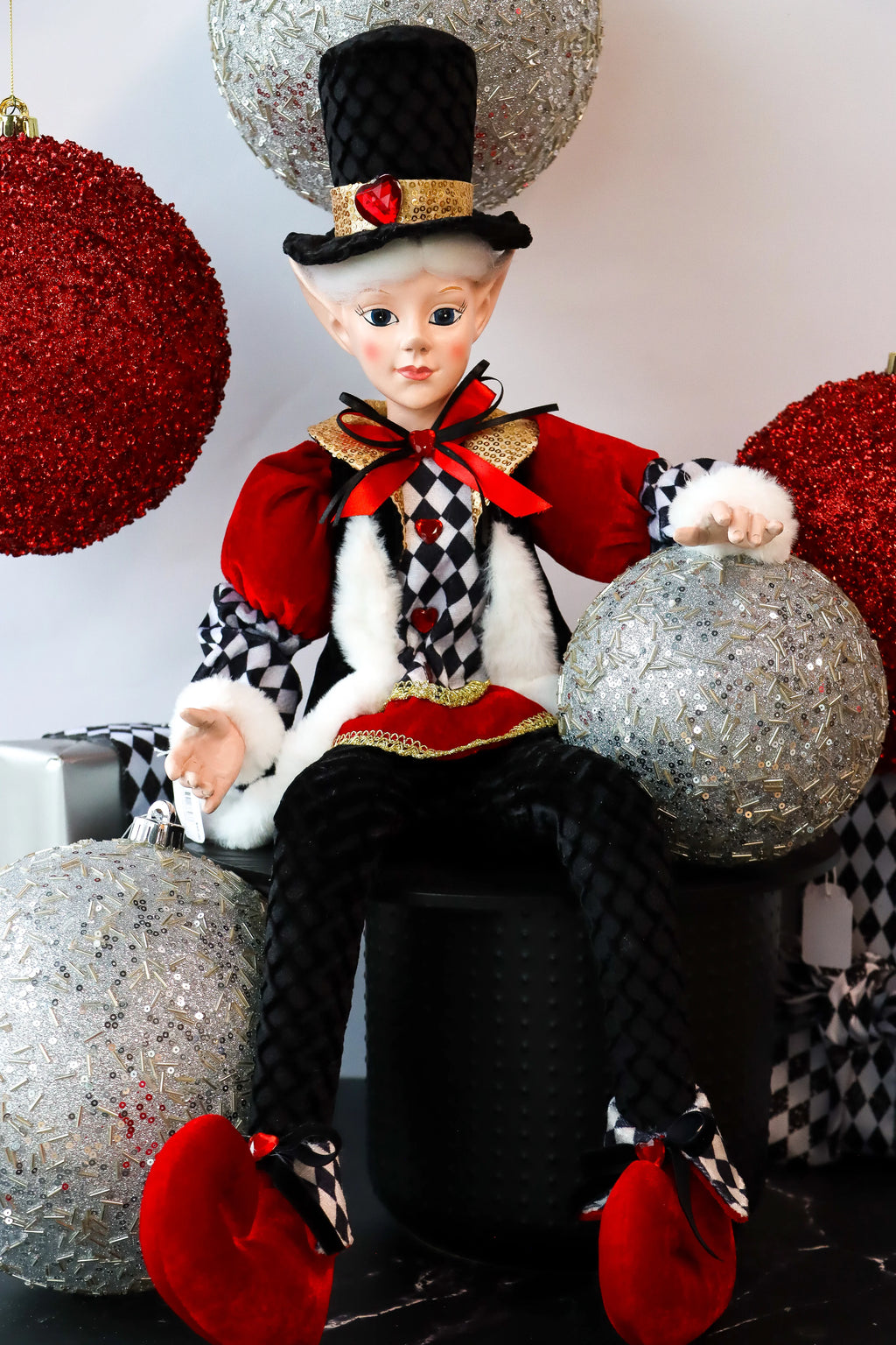 Caroller Elf – Black, Red & White (65cm)